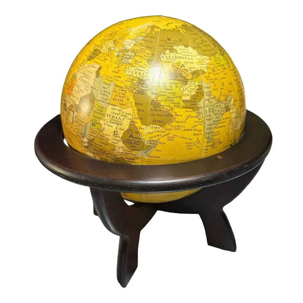 Globe 12 